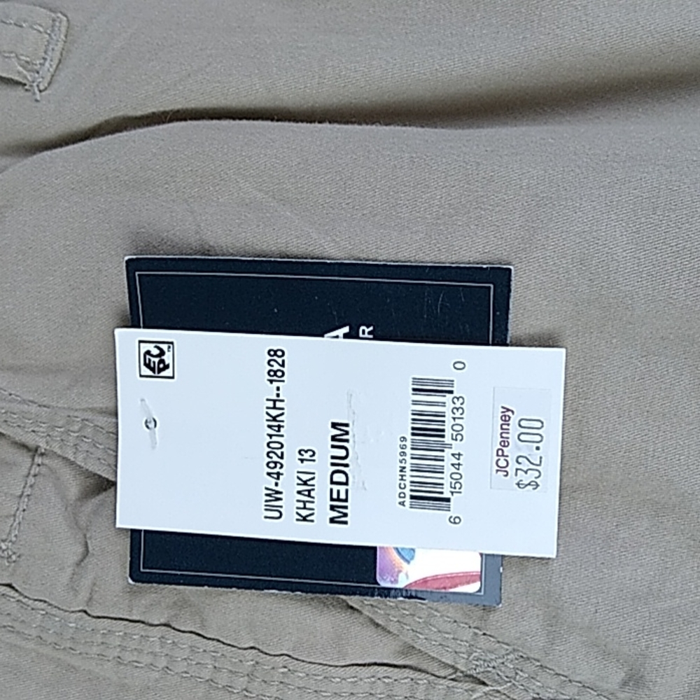 Mens Iowa Hawkeyes NCCA khaki Shorts 34 NWT - Picture 4 of 7